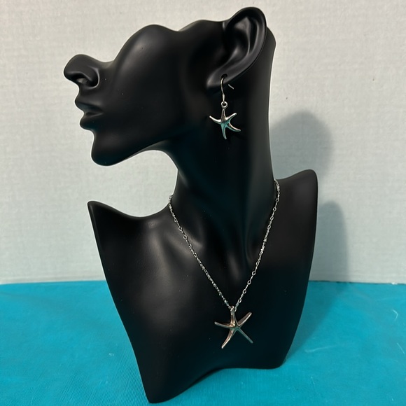925 Silver Starfish Necklace & Earring Set - Picture 6 of 6